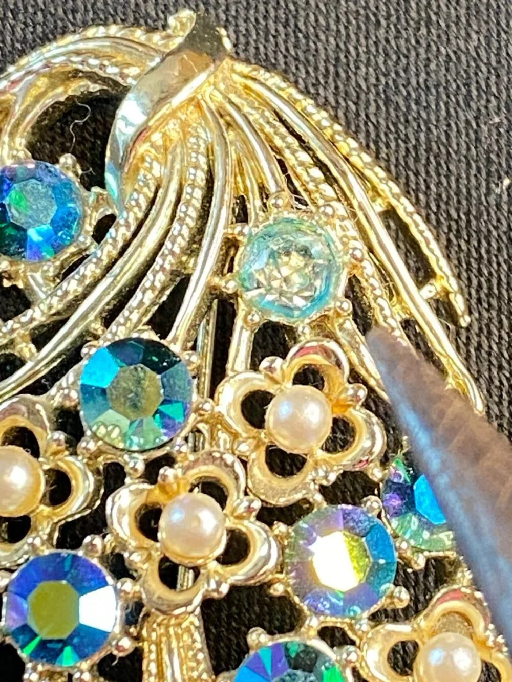 Vintage Coro Blue Aurora Borealis Rhinestone Floral Bouquet Gold-tone Brooch